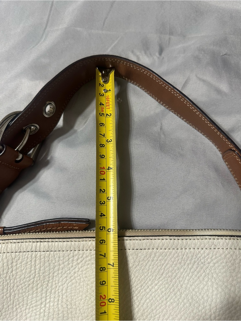 COACH HANDBAG - Picture 9 of 10